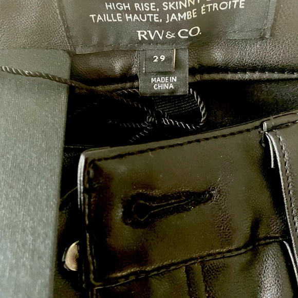 S O L D ***RW&Co Black Vegan Leather pants - Picture 4 of 7